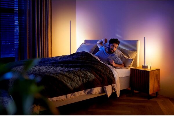 Philips - LED RGBW Stmívatelná stolní lampa Hue SIGNE LED/11,8W/230V 2000-6500K