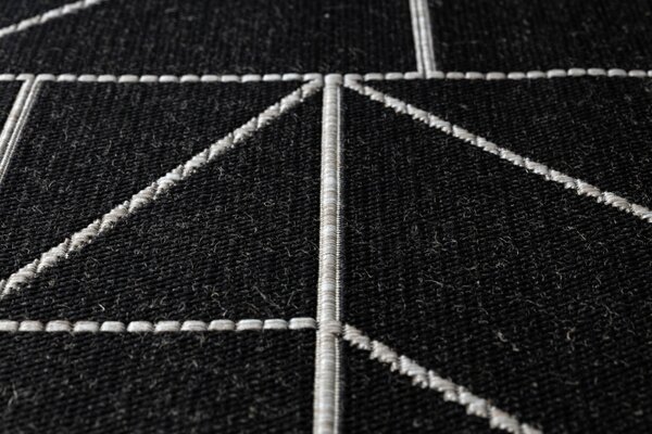 Balta Kusový koberec Sisal FLOORLUX 20605 geometrický vzor černý / stříbrný Rozměr: 80x150 cm