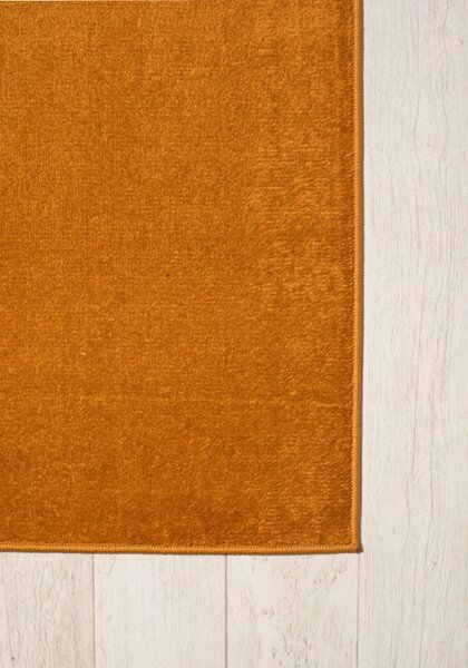 Makro Abra Kusový koberec jednobarevný SPRING P113A Oranžový Rozměr: 70x200 cm