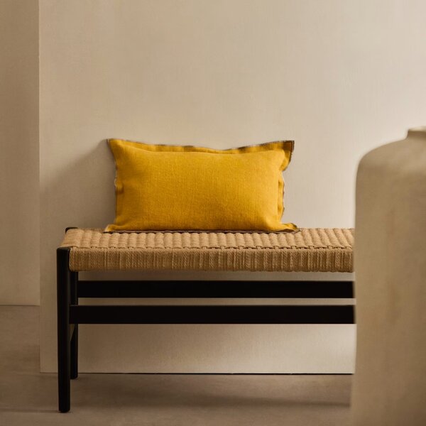 Černá dubová lavice Kave Home Zaide 120 cm