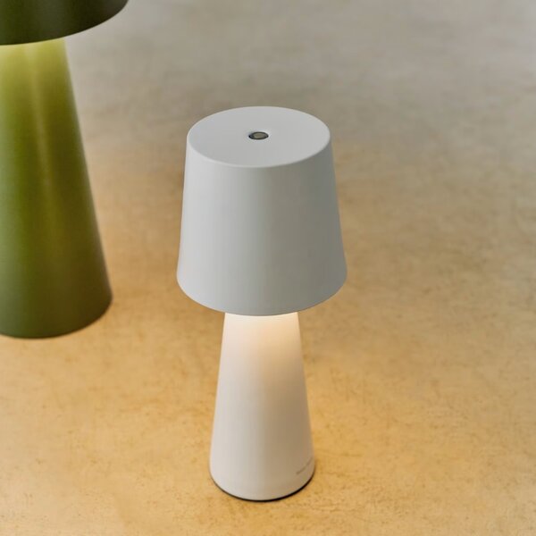 Šedá kovová zahradní stolní LED lampa Kave Home Arenys S