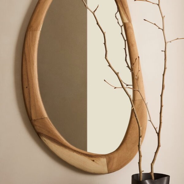 Dřevěné závěsné zrcadlo Kave Home Selem 107 x 60 cm