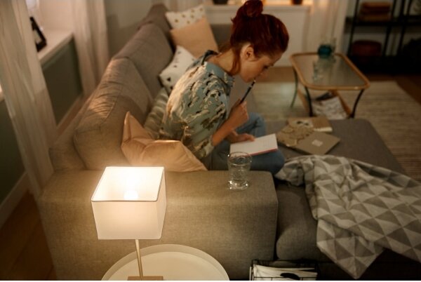 SADA 2x LED Stmívatelná žárovka Philips Hue WHITE P45 E14/5,5W/230V 2700K