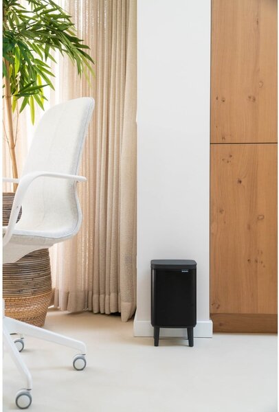 Matně černý ocelový odpadkový koš 4 l Bo Hi – Brabantia