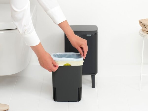 Matně černý ocelový odpadkový koš 4 l Bo Hi – Brabantia