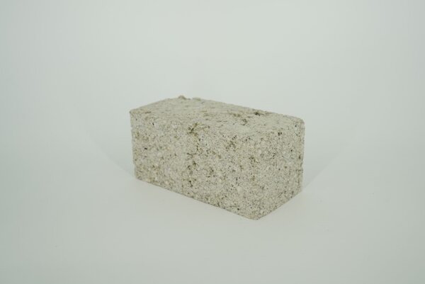 Pinatubo natural Pemzový čistič grilů 15 x 7 x 7 cm