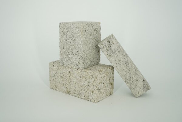 Pinatubo natural Pemzový čistič grilů 10 x 7 x 7 cm