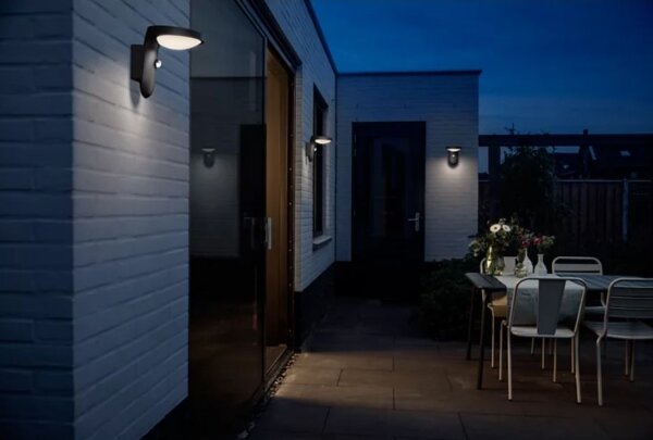 Philips - LED Venkovní nástěnné svítidlo se senzorem TYLA LED/9W/230V 2700K IP44