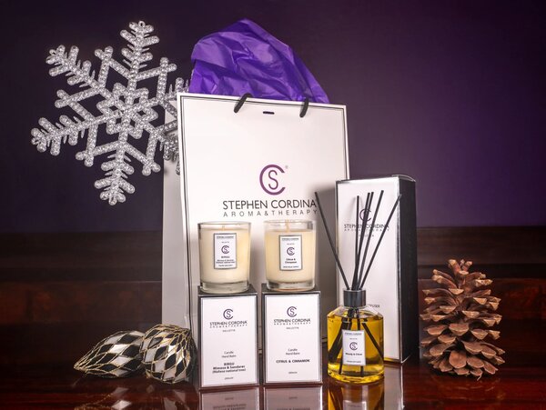 Dárková sada Living Room (bytový difuzér 250 ml, 2 masážní svíčky 200 ml)