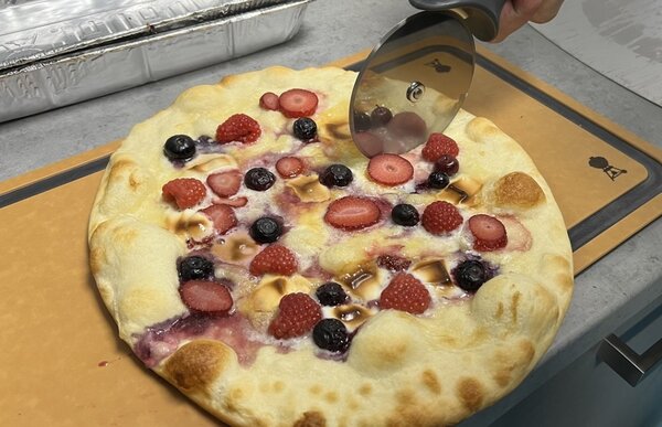Weber Kolečko na krájení pizzy