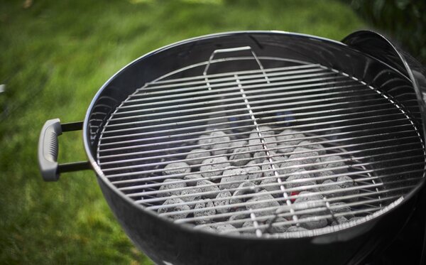 Weber Gril Classic Kettle, 47 cm - černý