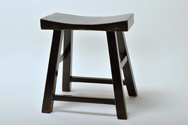 Hitra Dřevěná stolička/sedlo černá (39062002)