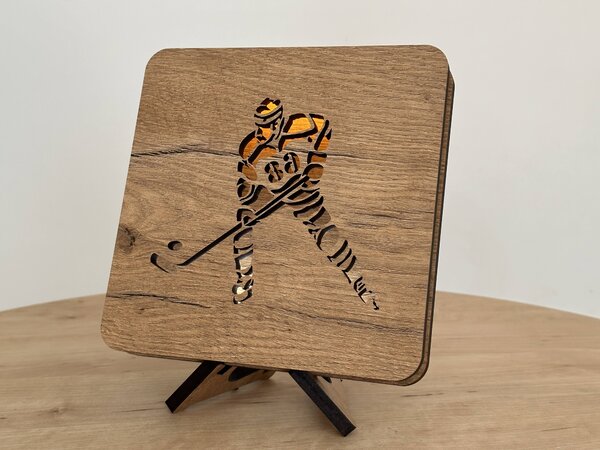 "Hokejista" lampa 19x19cm provedení povrchu: dub