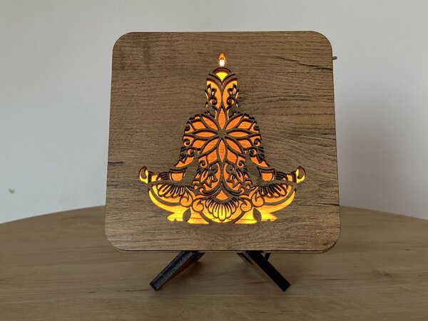 "Buddha s mandalou" lampa 19x19cm provedení povrchu: dub