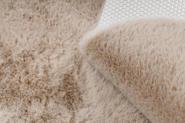 Makro Abra Kusový koberec SHAPE 3150 Motýl protiskluzový vhodný k praní shaggy camel béžový Rozměr: 80x80 cm