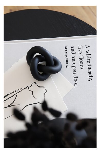 Keramická dekorace Knot Black COOEE Design