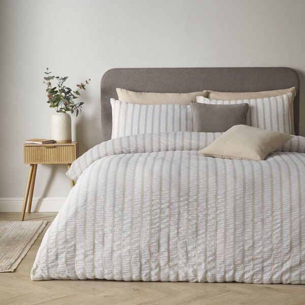 Béžové 3dílné povlečení na dvoulůžko 200x200 cm So Soft Seersucker Stripe – Catherine Lansfield