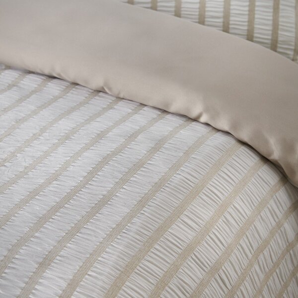 Béžové 3dílné povlečení na dvoulůžko 200x200 cm So Soft Seersucker Stripe – Catherine Lansfield