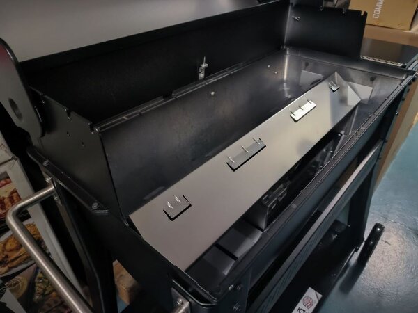 Weber Peletový gril Searwood XL