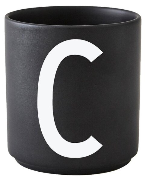 Černý porcelánový hrnek Letter C Design Letters