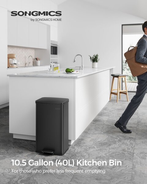 SONGMICS Odpadkový koš 40 l černý
