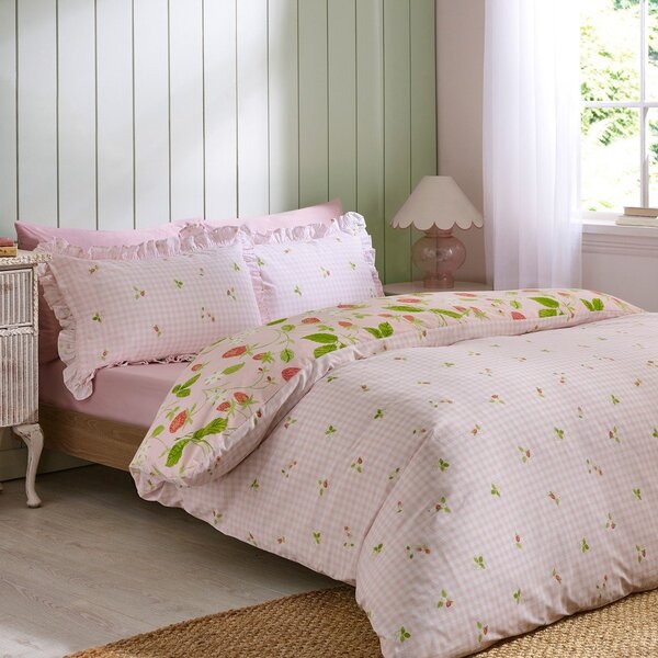 Růžové povlečení na jednolůžko 135x200 cm Strawberry Frills – Catherine Lansfield