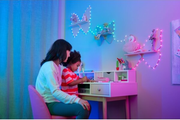 Twinkly TWKS100RGB-T - LED RGB Stmívatelný řetěz 100xLED 8 m USB Wi-Fi
