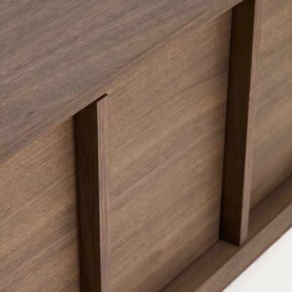 Kave Home Ořechový TV stolek Onix 150 x 40 cm