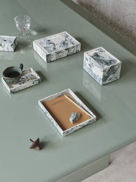 Ferm Living Tác Mist Tray 10x15, emerald off-white