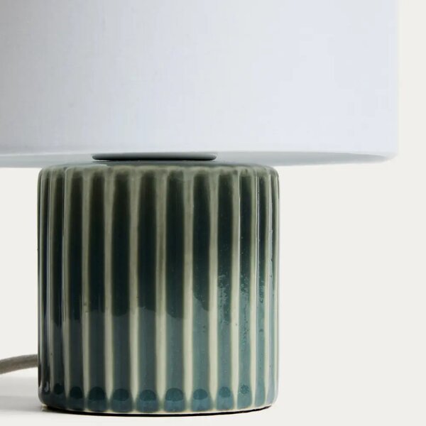 Kave Home Zelená keramická stolní lampa Eshe
