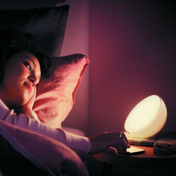 PHILIPS HUE Hue Bluetooth LED White and Color Ambiance Přenosná lampička Philips Go 76020/31/P7 bílá 2000K-6500K RGB