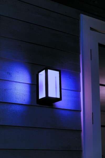 PHILIPS HUE Hue LED White and Color Ambiance Venkovní nástěnné svítidlo Philips Impress 17429/30/P7 černé 2200K-6500K RGB