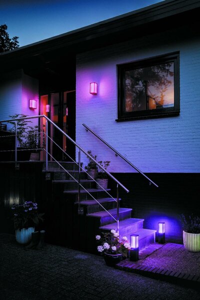 PHILIPS HUE Hue LED White and Color Ambiance Venkovní nástěnné svítidlo Philips Impress 17429/30/P7 černé 2200K-6500K RGB