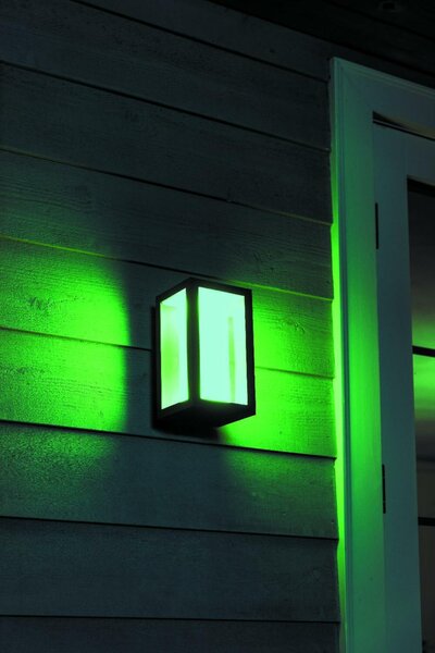 PHILIPS HUE Hue LED White and Color Ambiance Venkovní nástěnné svítidlo Philips Impress 17429/30/P7 černé 2200K-6500K RGB