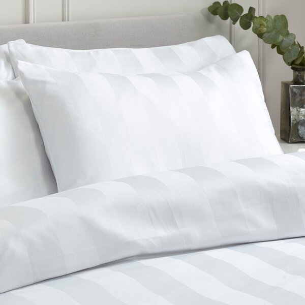 Bílé saténové povlečení na jednolůžko 135x200 cm So Soft Satin Stripe – Catherine Lansfield