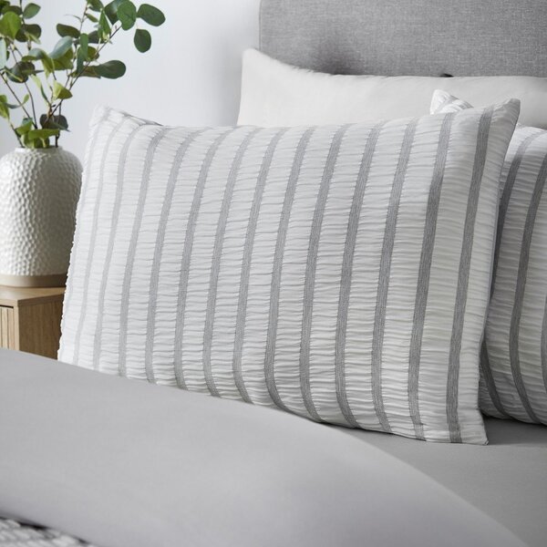 Šedé povlečení na jednolůžko 135x200 cm So Soft Seersucker Stripe – Catherine Lansfield