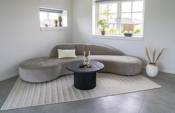 Nordic Living Tmavě hnědý dřevěný konferenční stolek Benovia 80 cm