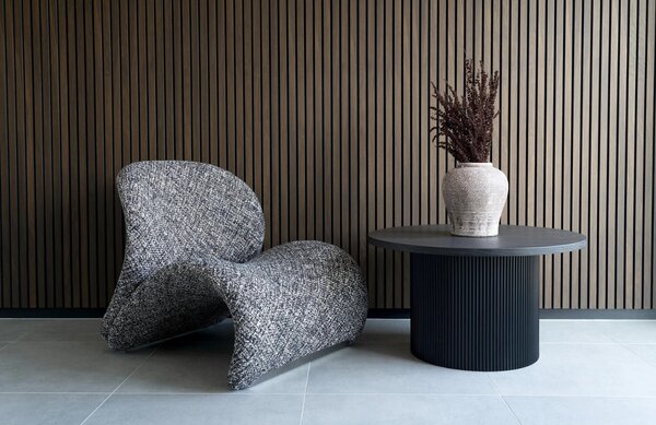 Nordic Living Tmavě hnědý dřevěný konferenční stolek Benovia 80 cm