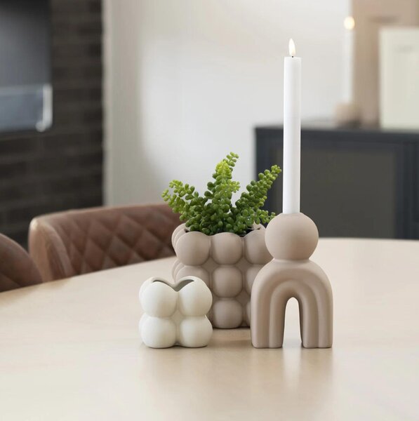 -25 % Dny Marianne - Nordic Living Pískově hnědý keramický svícen Kindle