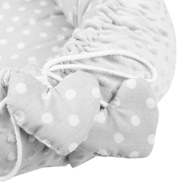 Luxusní hnízdečko s polštářkem a peřinkou New Baby z Minky Srdíčko šedé
