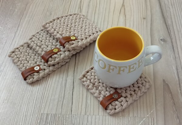 Pletené prostírání podšálek 10x10cm Barva: Stříbrná