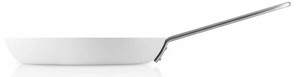 Eva Trio White Line Ceramic Pánev 24 cm, hliníkové jádro, 98% recyklovaný kov, bez PFAS, do 400 °C, na indukci, Eva Solo