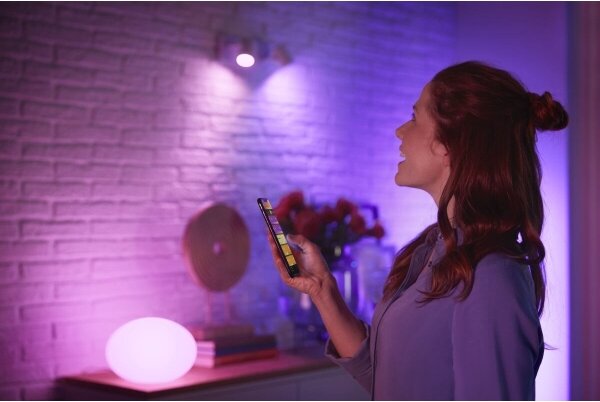 SADA 4x LED Stmívatelná žárovka Philips Hue WACA E27/6W/230V 1000-20000K