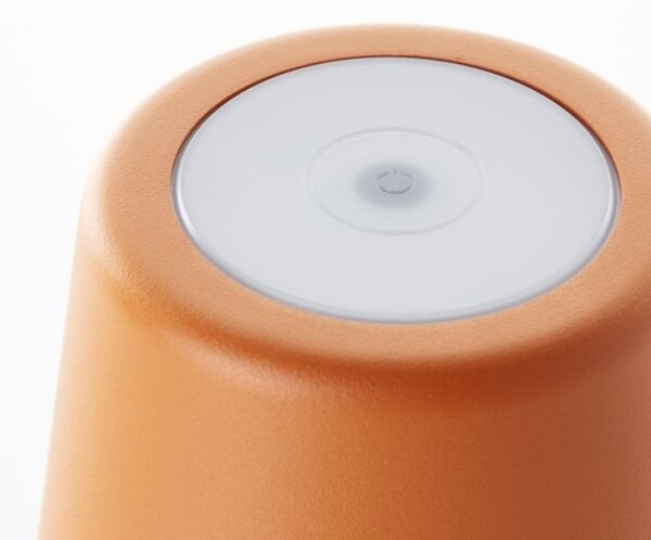Brilliant G90939/77 Venkovní AKU stolní lampa KAAMI oranžová USB-C