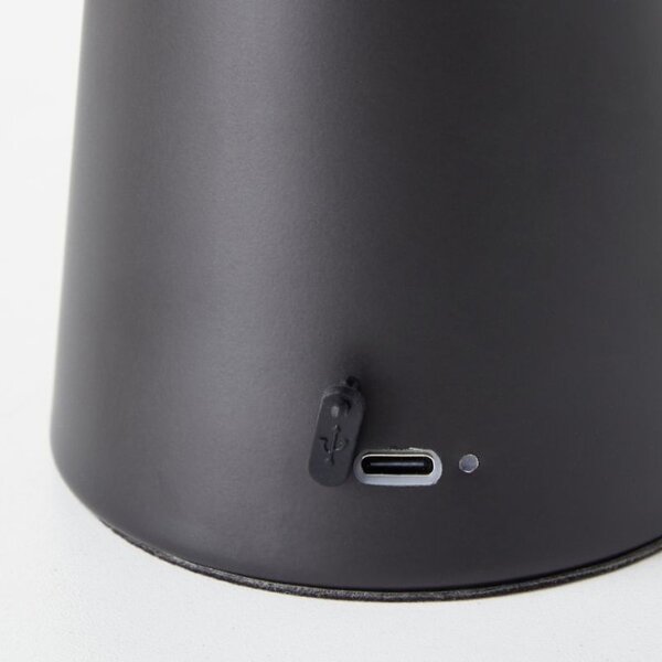 Brilliant G40895/76 Venkovní AKU stolní lampa MUFFIN matná černá USB-C