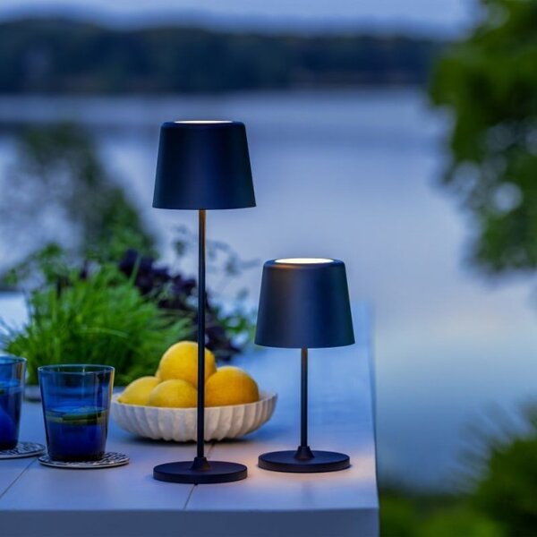 Brilliant G90939/76 Venkovní AKU stolní lampa KAAMI černá USB-C