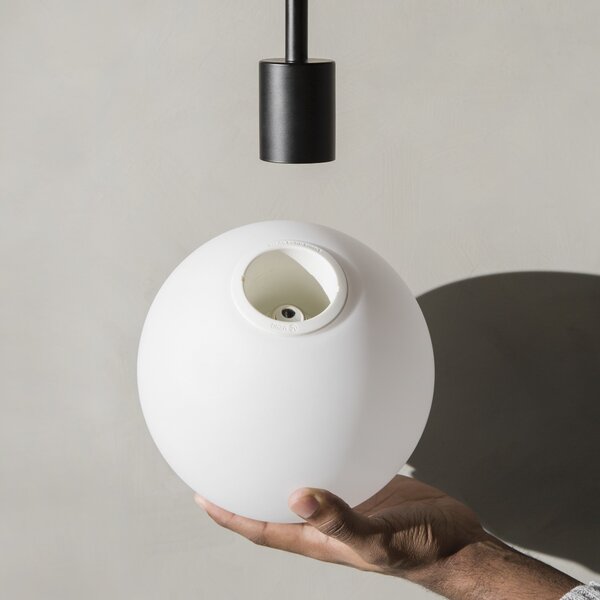 AUDO COPENHAGEN Závěsná lampa TR, Black, Matt Opal