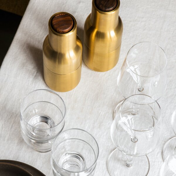 AUDO COPENHAGEN Mlýnky na sůl a pepř Bottle, Brushed Brass, Walnut, set 2ks