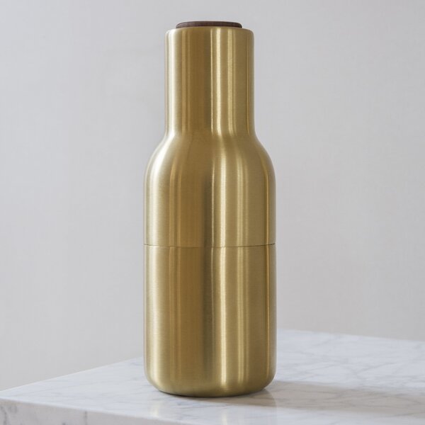AUDO COPENHAGEN Mlýnky na sůl a pepř Bottle, Brushed Brass, Walnut, set 2ks