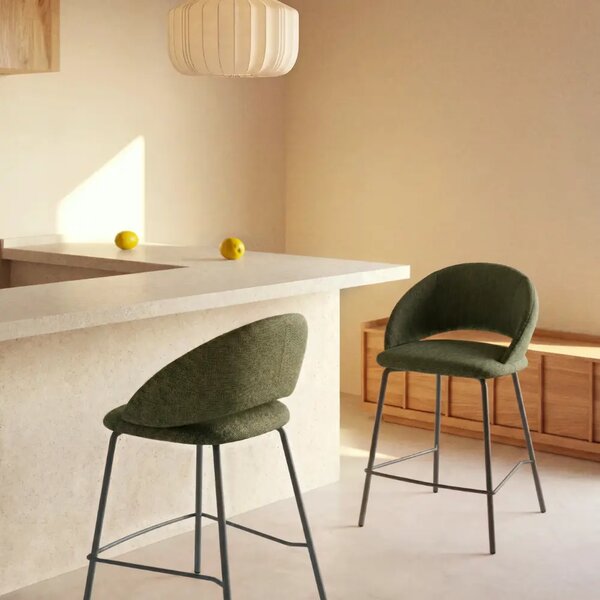 Kave Home Zelená čalouněná barová židle Bonali 65 cm